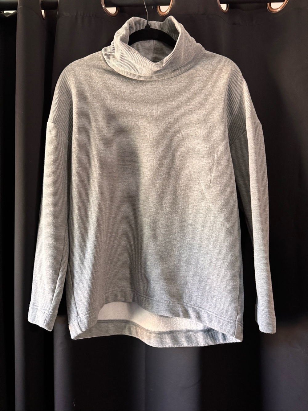 Banana Republic Gray Ribbed Knit Sweater